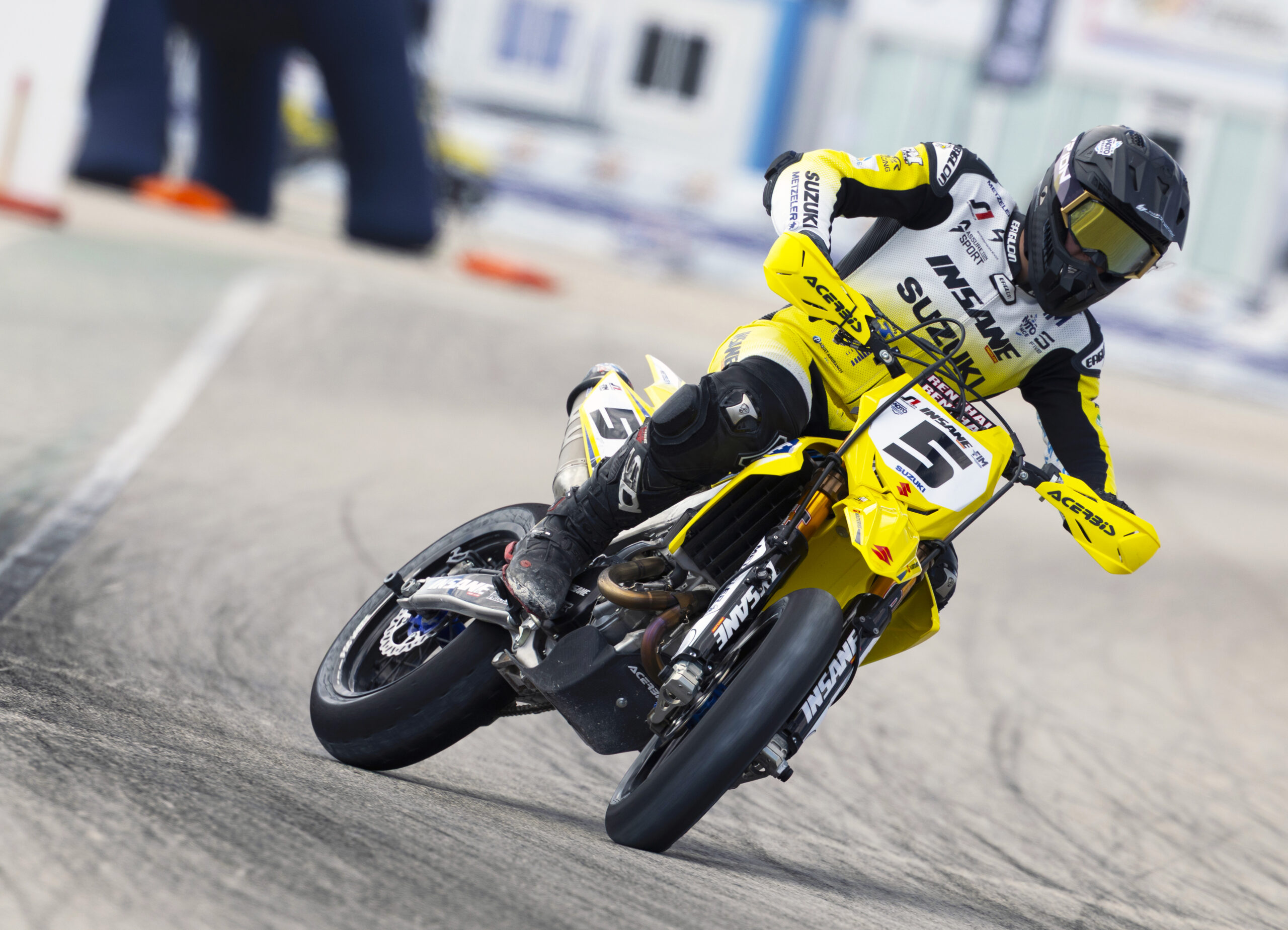 Gabin Pernat sur la Suzuki RM-Z 450 du Team Insane pendant le S1GP d’Espagne